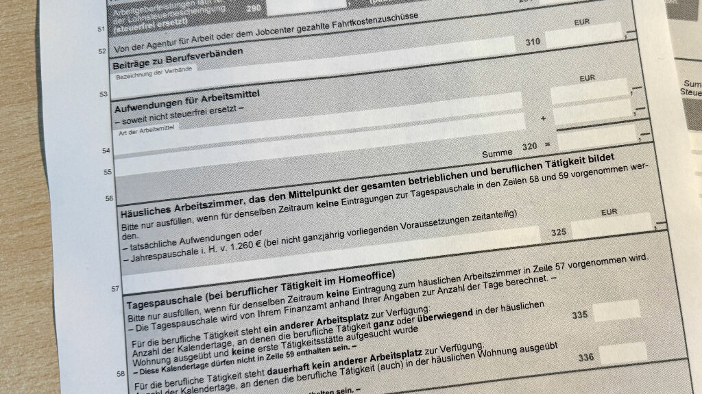 Sie sehen ein Formular für die Anlage N im Rahmen der Einkommensteuererklärung.