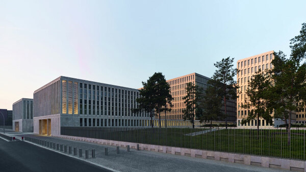 Hier sehen Sie die Zentrale des Bundesnachrichtendienstes (BND) in Berlin.